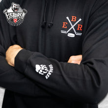 Lade das Bild in den Galerie-Viewer, Eisbären Hoodie vorne Schlägerkreuz + EBR, Ärmel mit Bärentatze, Rücken mit großem Logo
